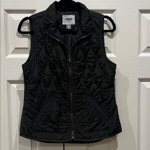 Old Navy Women's Black Quilted Vest
